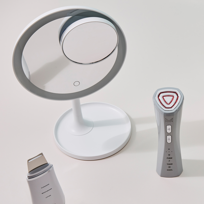 Espejo de maquillaje de escritorio con iluminación LED